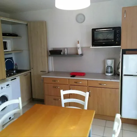 House With 2 Bedrooms In With Pool Access And Furnished G